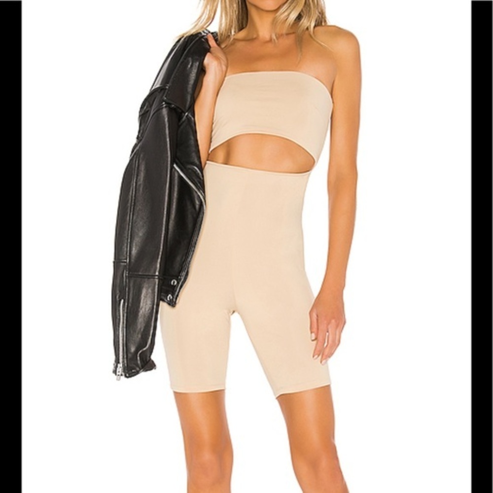 Superdown Strapless Romper - Picture 1 of 3